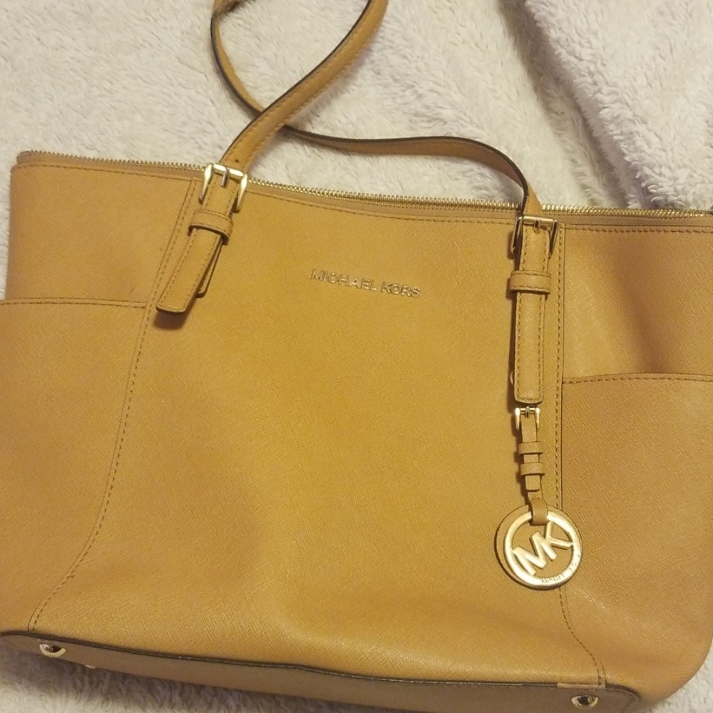Michael Kors hand bag